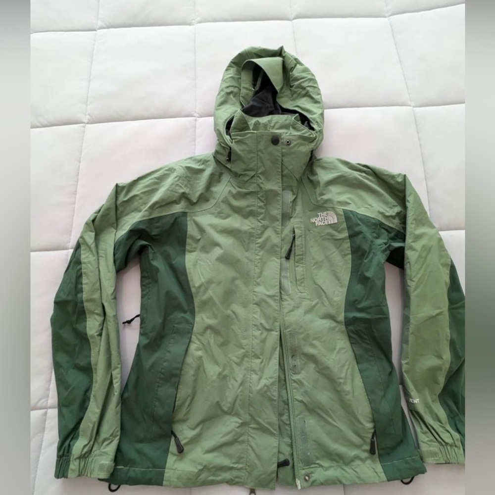 Women’s Waterproof North-face Jacket - Picture 2 of 3